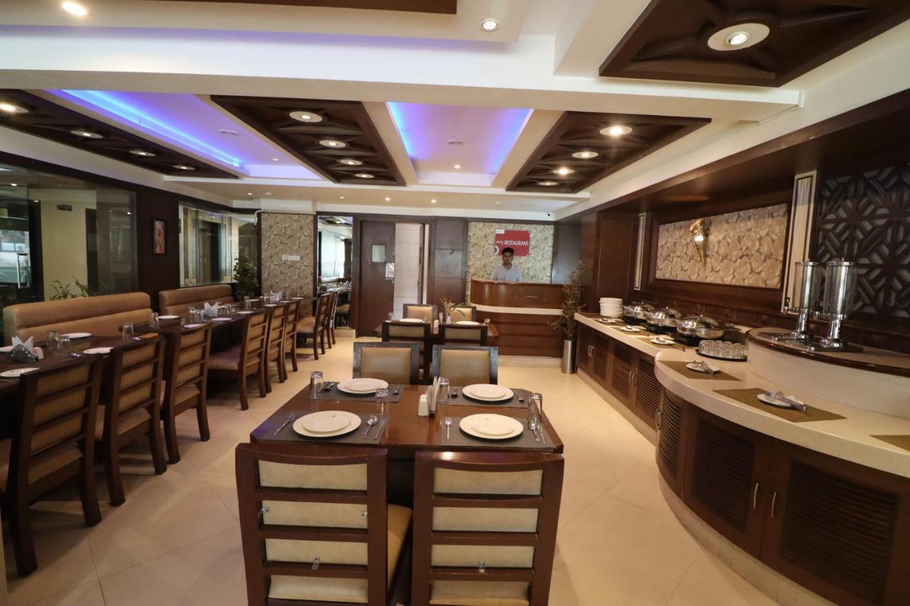 Crestmont Ashapurna Jaipur, Banipark Hotell Eksteriør bilde