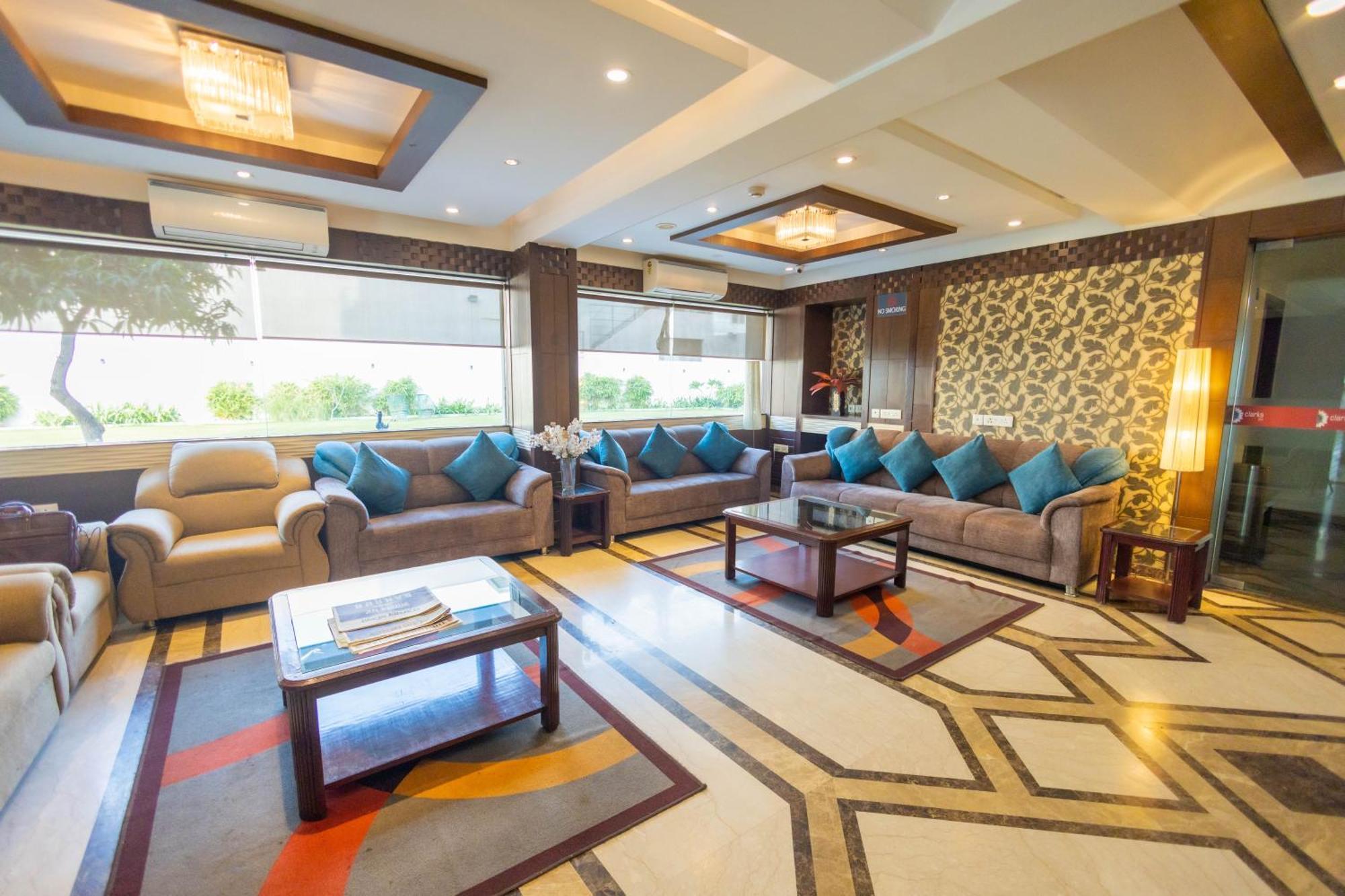 Crestmont Ashapurna Jaipur, Banipark Hotell Eksteriør bilde